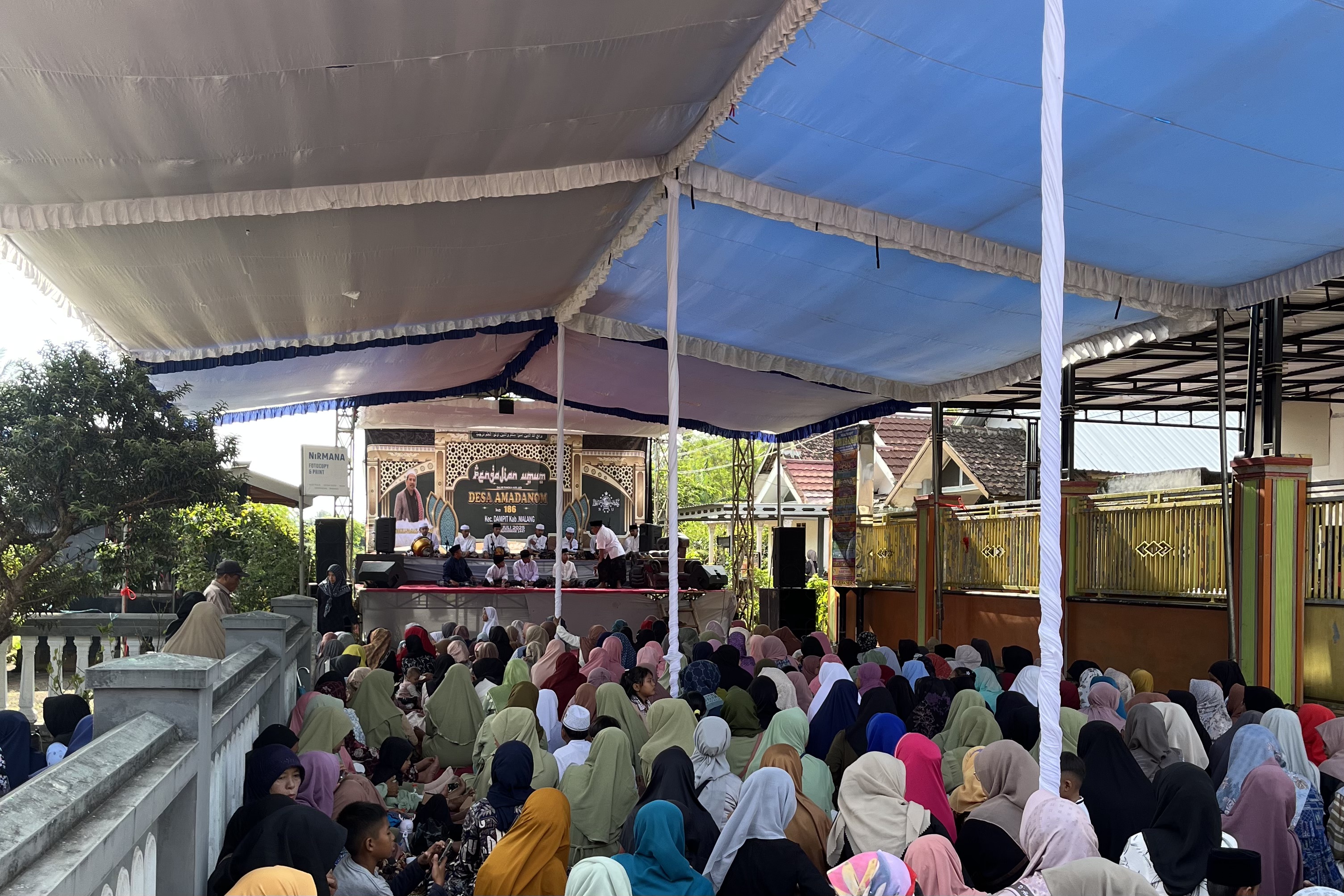 Meriah! Desa Amadanom Rayakan Hari Jadi ke-186 dengan Kirab dan Festival Sakera