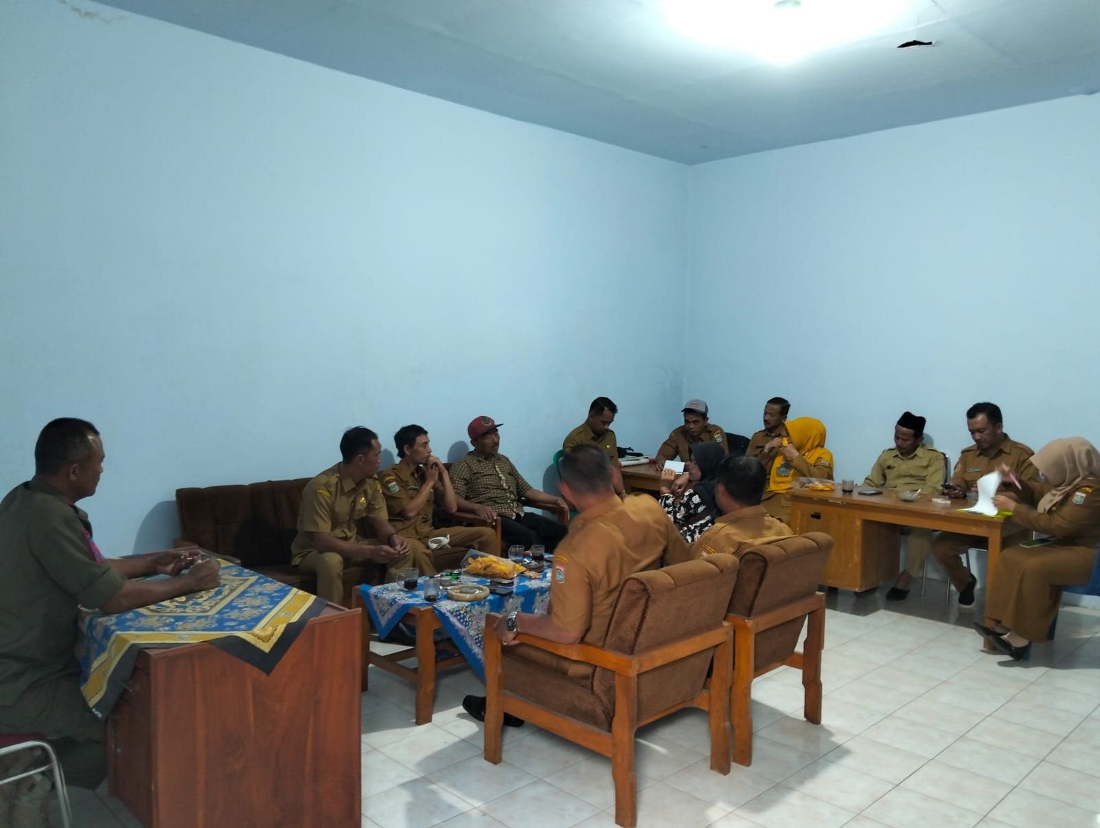 RAPAT KOORDINASI PEMBENTUKAN PENGURUS BUMDES DESA AMADANOM